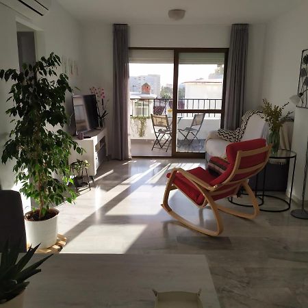 דירות אסטפונה Playa Escollera מראה חיצוני תמונה