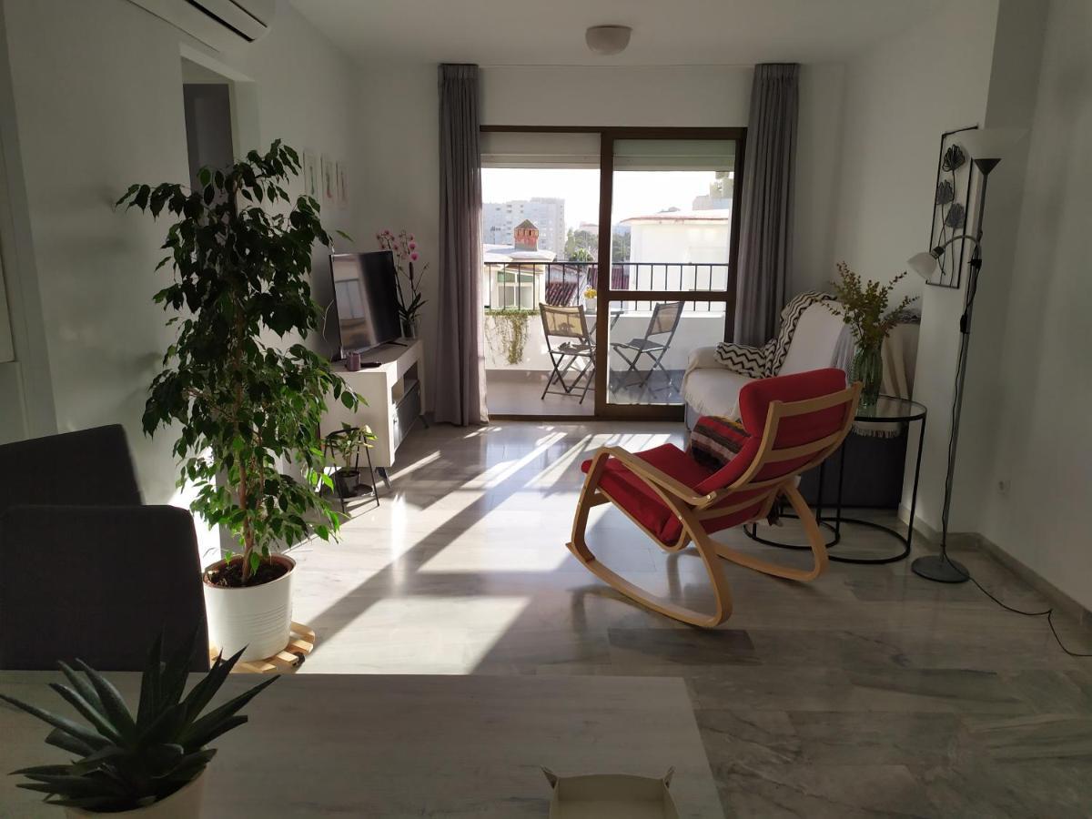 דירות אסטפונה Playa Escollera מראה חיצוני תמונה